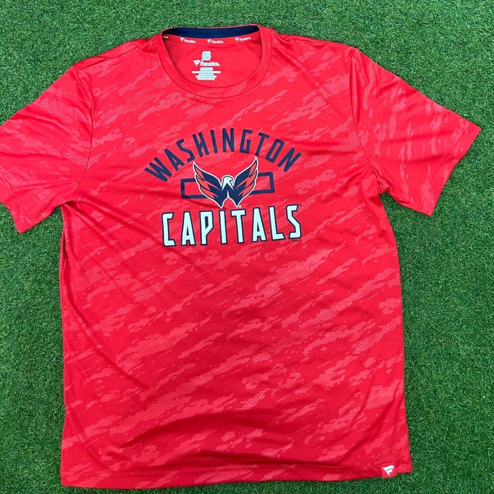 Fanatics‎ Washington Capitals NHL Mens XL Red Performance Camo T-Shirt Hockey